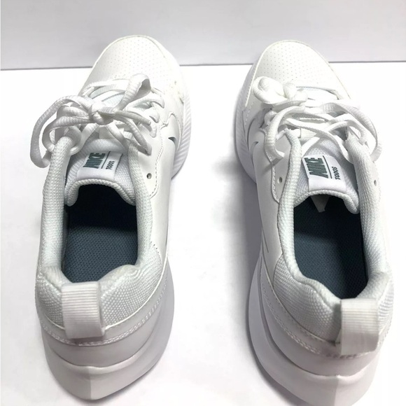 Nike, Men’s Todos, White Athletic Running Shoes, Size 7M main image 4